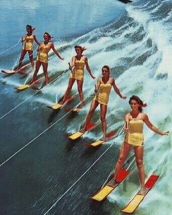 Water skis.jpg