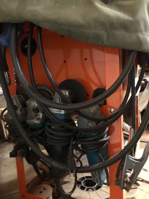 welding cart grinders.jpg