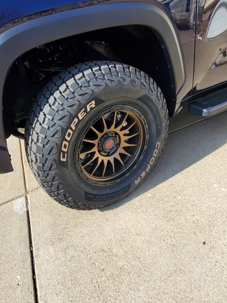 wheel close.jpg