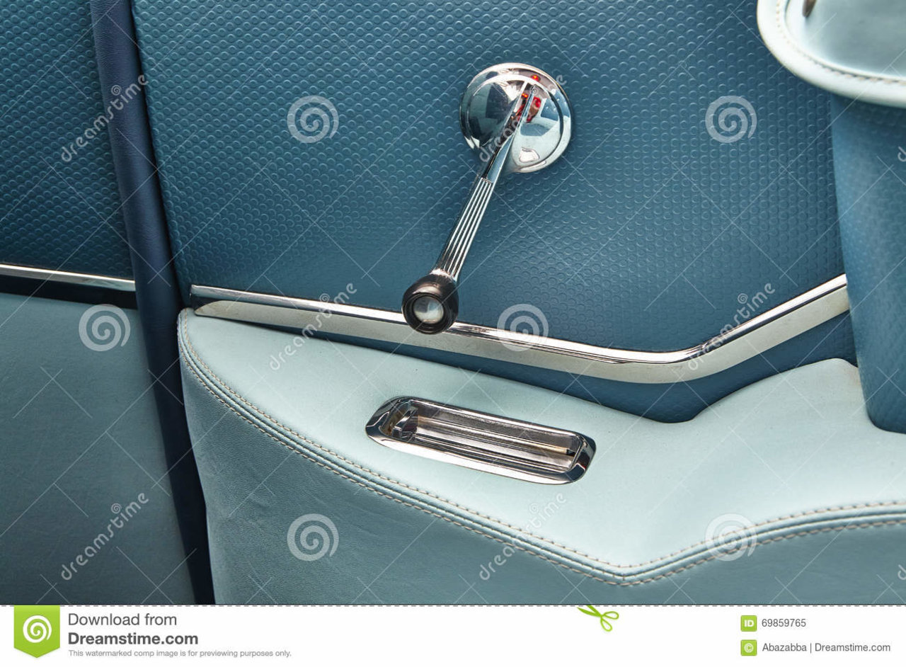 windowcrank.jpg