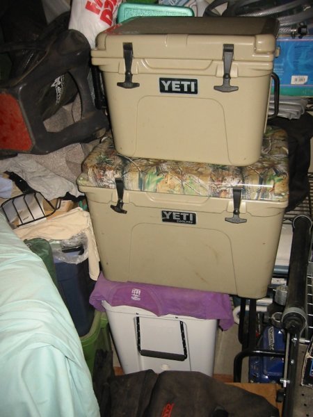Yetis.jpg
