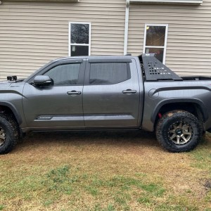 Trailhunter-Side Tundra