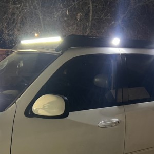 Roof rack side lights