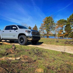 Michael 2020 Tundra Crewmax Cement 18x9 +25 FX Pro 295-70R18 Firestone 900