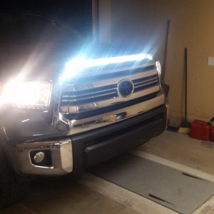 High beams w/light bar on