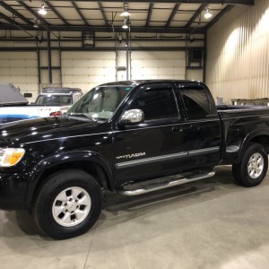 06 Tundra