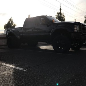 SDHQ built crew cab super duty dually with a short bed