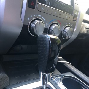 Shift Knob Land Cruiser upclose