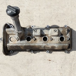 Drivers Side Valve Cover Before Painting