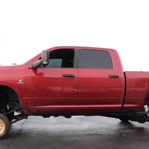 Tiny-wheels-on-big-pickup