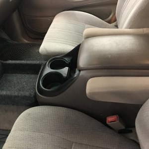 1 Gen Tundra center console pic 1