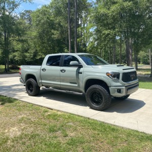 KMC KM542 Impact 18x9 +18mm offset