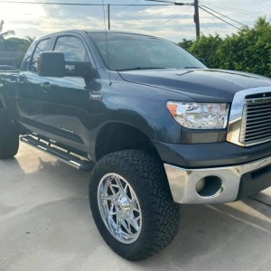 Truck Lifted 1