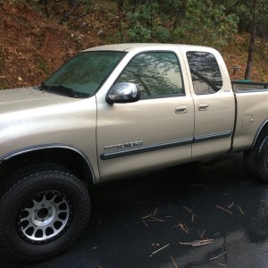 04 1st Gen Tundra  285s