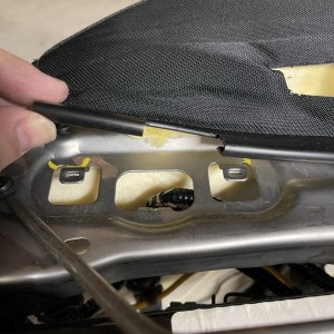 Seat warmer install 18