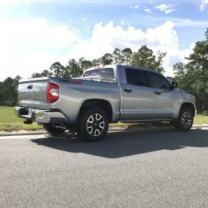 New Clean 2017 Tundra Crewmax SR5 TRD Off Road