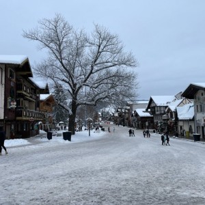 3hrs...90 miles...a lot of that time doing 10mph. Last time visiting Leavenworth during a normal weekend.