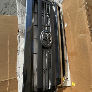 Tundra Grille Bulge Assembly